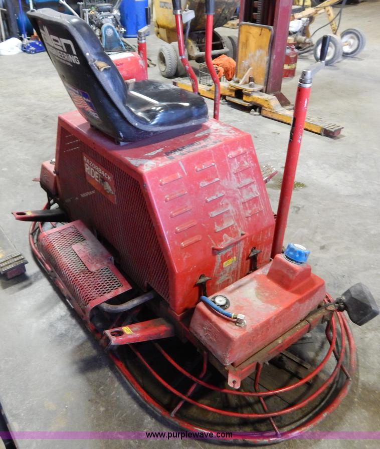 image for item I1246 Razorback Pro900 concrete trowel