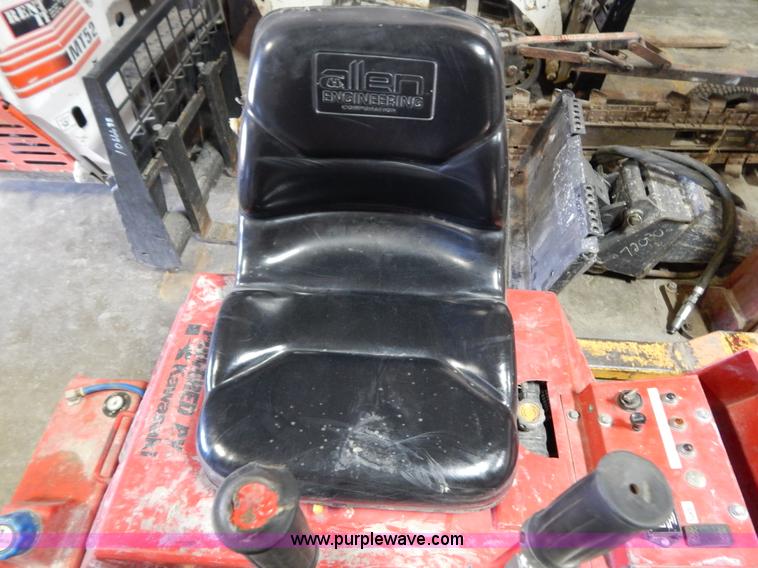 image for item I1246 Razorback Pro900 concrete trowel