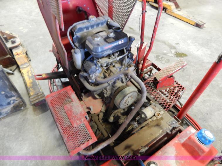 image for item I1246 Razorback Pro900 concrete trowel