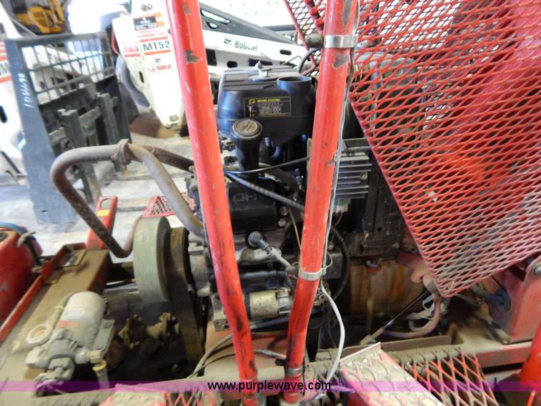 image for item I1246 Razorback Pro900 concrete trowel