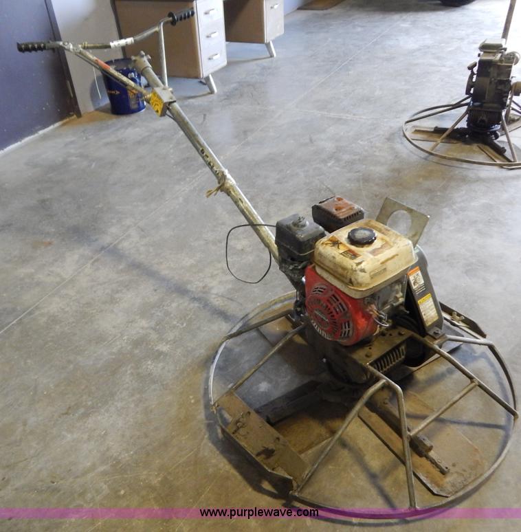 image for item I1248 MBW concrete trowel