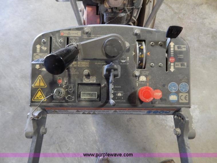 image for item I1250 2008 Husqvarna FS524 concrete saw