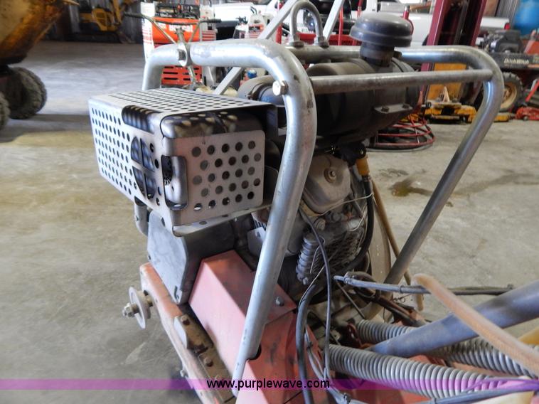 image for item I1250 2008 Husqvarna FS524 concrete saw