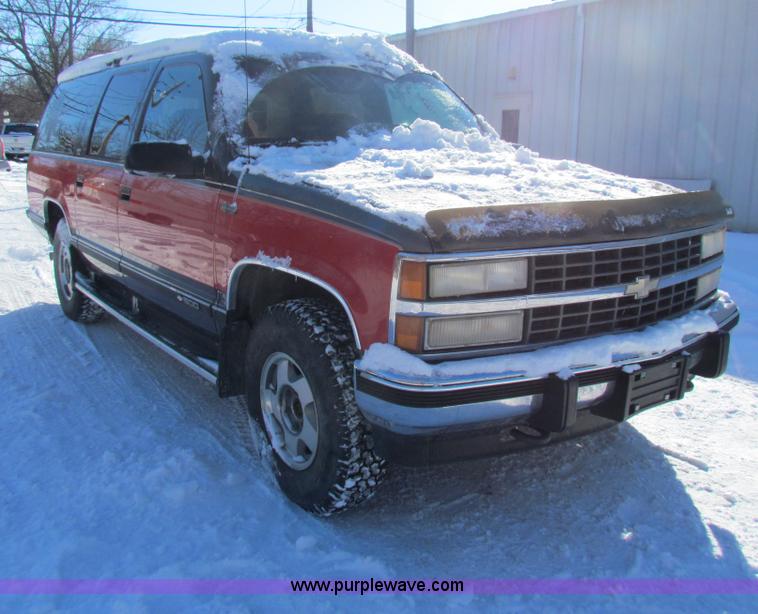 image for item AJ9457 1993 Chevrolet Suburban K1500 SUV