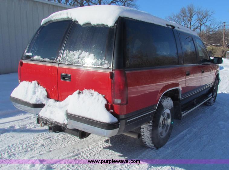 image for item AJ9457 1993 Chevrolet Suburban K1500 SUV