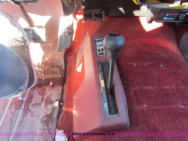 image for item AJ9457 1993 Chevrolet Suburban K1500 SUV