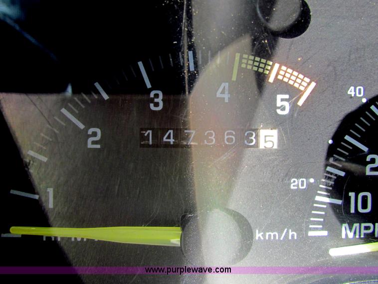 image for item AJ9457 1993 Chevrolet Suburban K1500 SUV