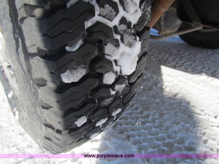 image for item AJ9457 1993 Chevrolet Suburban K1500 SUV