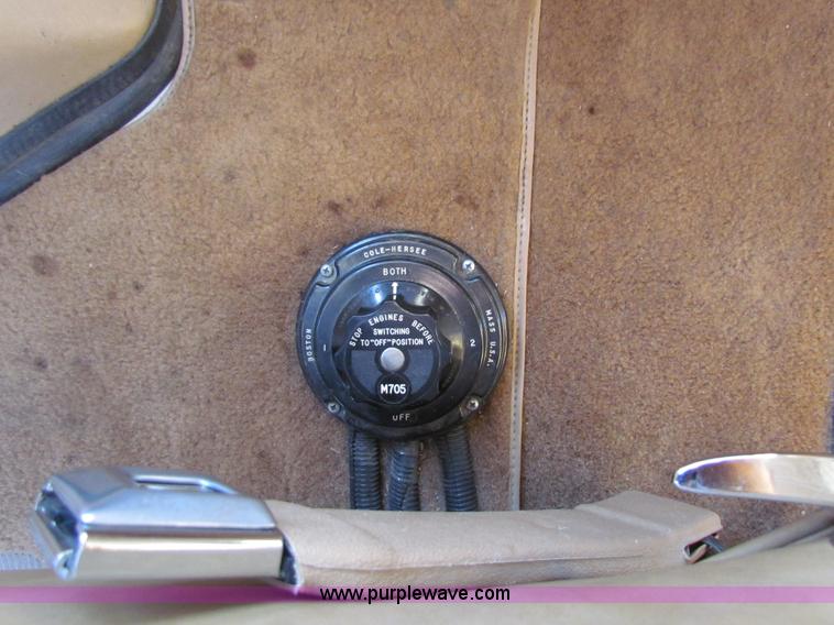 image for item AJ9458 1985 Ford Econoline E350 XL ambulance