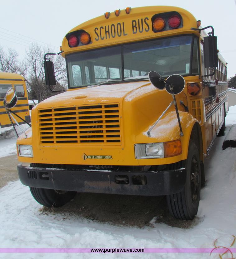 image for item AJ9463 1992 International 3800 school bus