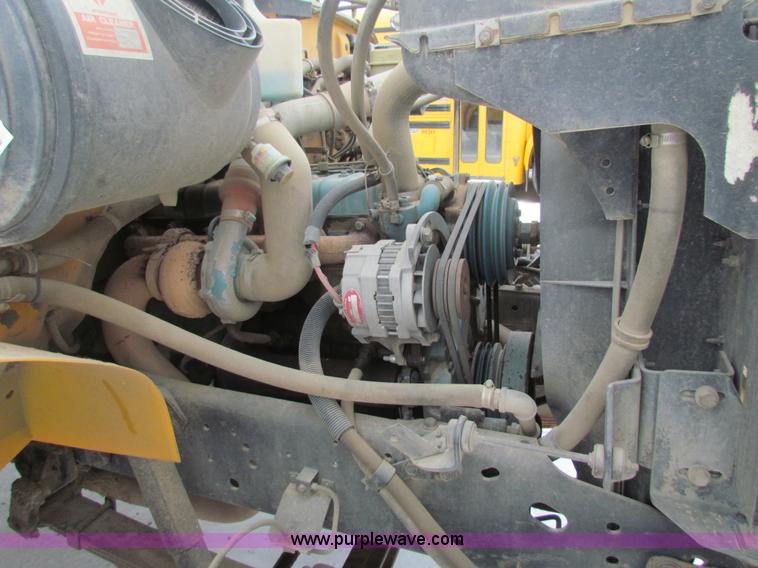 image for item AJ9464 1993 International 3800 school bus