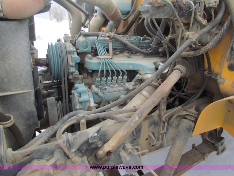 image for item AJ9464 1993 International 3800 school bus