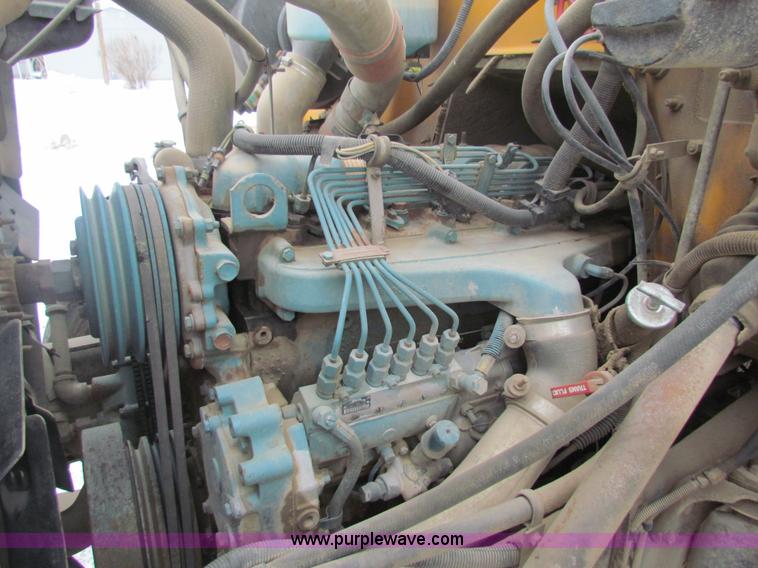 image for item AJ9464 1993 International 3800 school bus