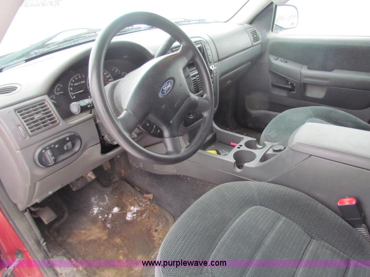 image for item AJ9465 2002 Ford Explorer XLT SUV