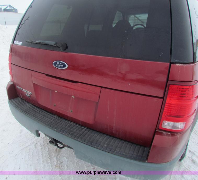 image for item AJ9465 2002 Ford Explorer XLT SUV