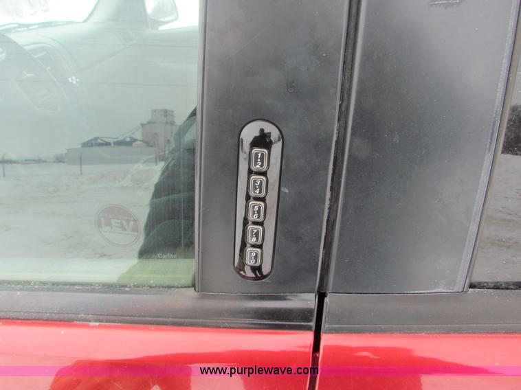 image for item AJ9465 2002 Ford Explorer XLT SUV