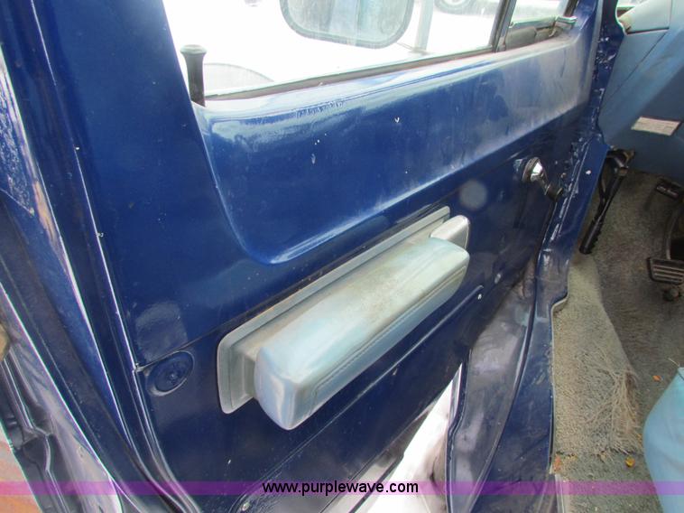 image for item AJ9469 1977 Dodge panel van