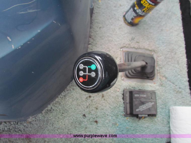 image for item AJ9469 1977 Dodge panel van