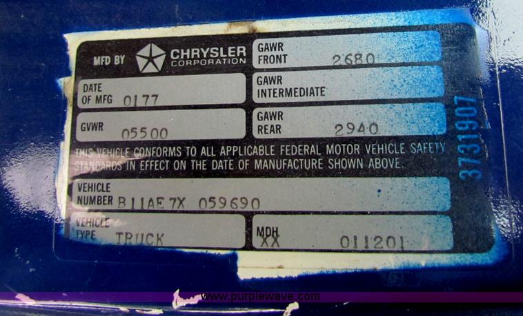 image for item AJ9469 1977 Dodge panel van