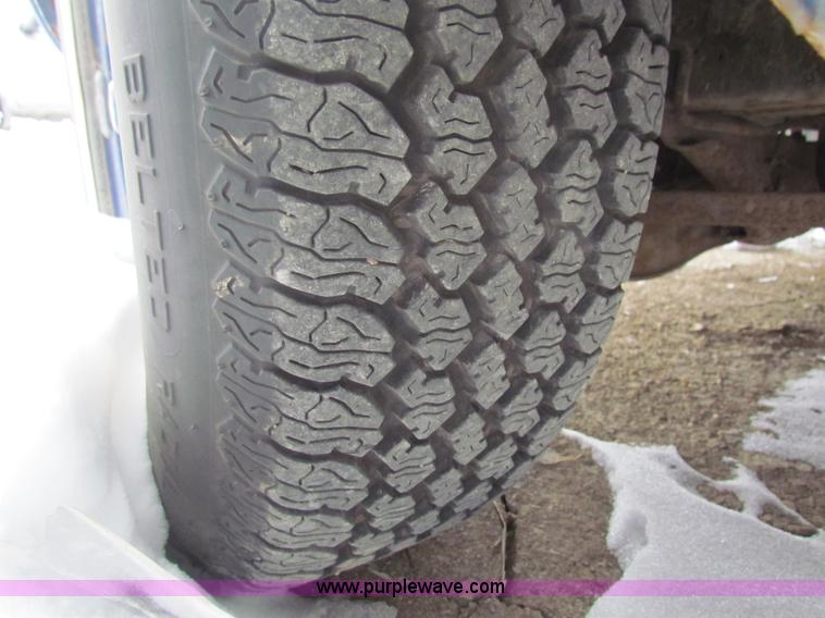 image for item AJ9469 1977 Dodge panel van