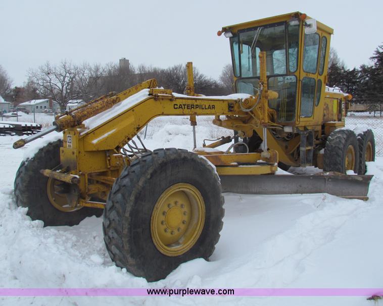 image for item AJ9470 1976 Caterpillar 120G motor grader
