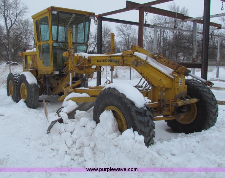 image for item AJ9470 1976 Caterpillar 120G motor grader