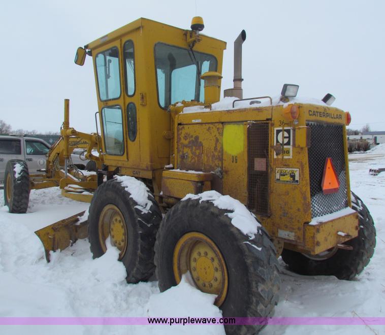 image for item AJ9470 1976 Caterpillar 120G motor grader