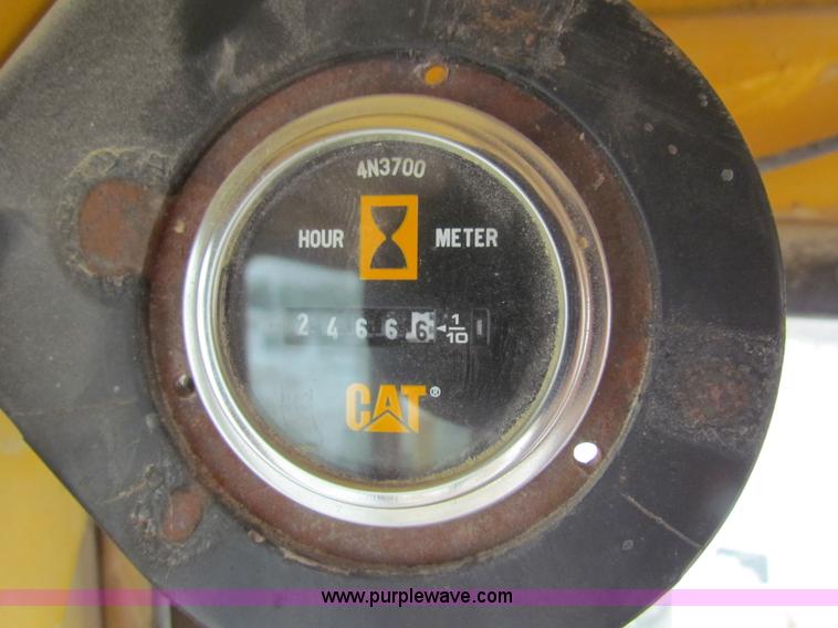 image for item AJ9470 1976 Caterpillar 120G motor grader