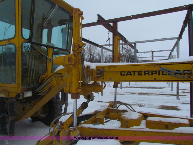 image for item AJ9470 1976 Caterpillar 120G motor grader