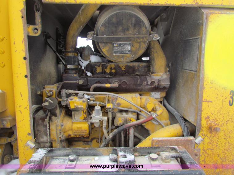 image for item AJ9470 1976 Caterpillar 120G motor grader