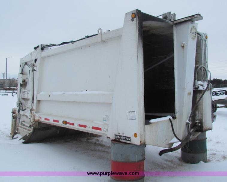 image for item AJ9478 1999 Apollo McClain E-Z Pack refuse truck bed