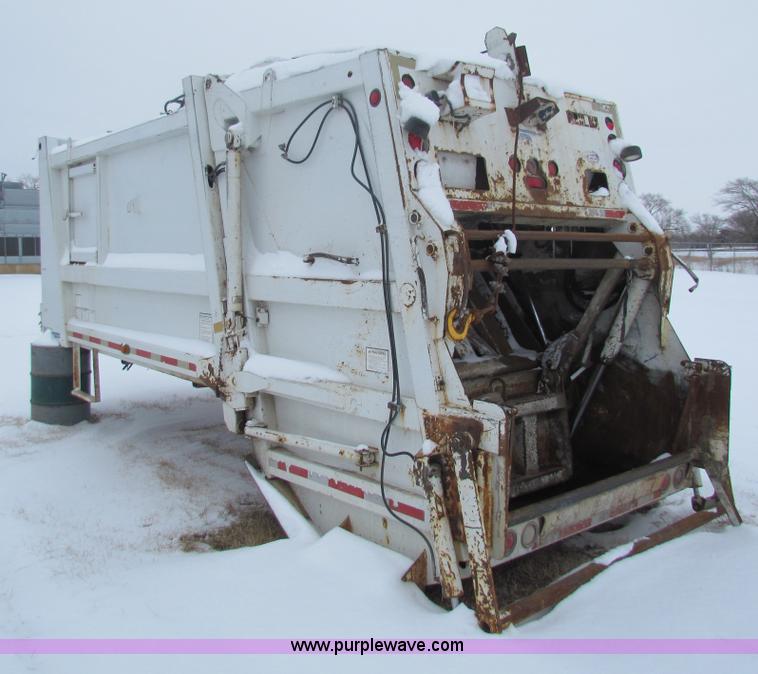 image for item AJ9478 1999 Apollo McClain E-Z Pack refuse truck bed