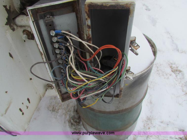 image for item AJ9478 1999 Apollo McClain E-Z Pack refuse truck bed