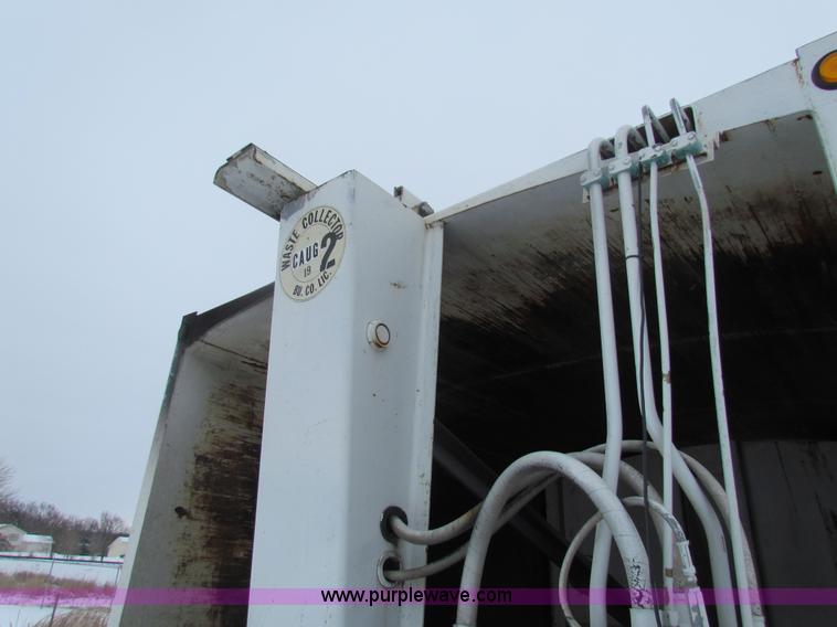 image for item AJ9478 1999 Apollo McClain E-Z Pack refuse truck bed