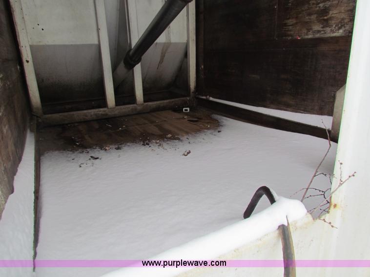 image for item AJ9478 1999 Apollo McClain E-Z Pack refuse truck bed