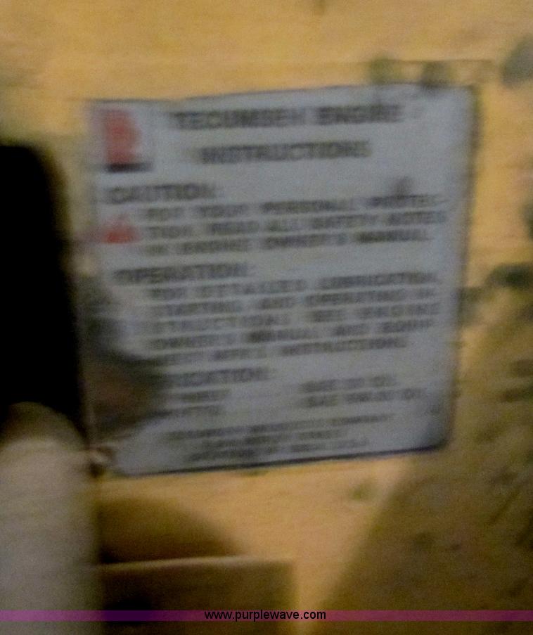 image for item AJ9479 Motorized roller asphalt equipment