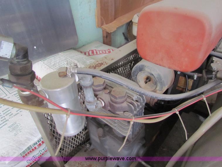 image for item AJ9480 London Aire H