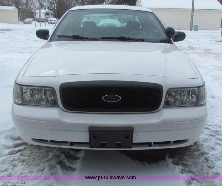 image for item AJ9482 2010 Ford Crown Victoria Police Interceptor