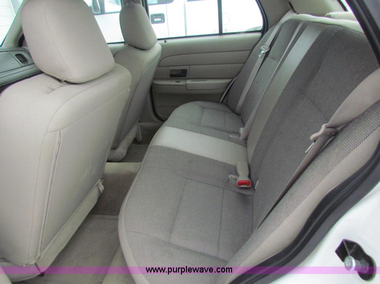 image for item AJ9482 2010 Ford Crown Victoria Police Interceptor