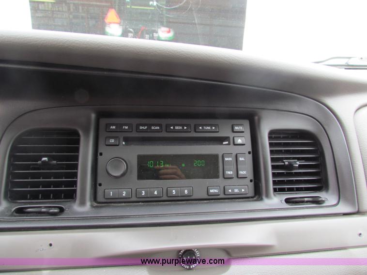 image for item AJ9482 2010 Ford Crown Victoria Police Interceptor