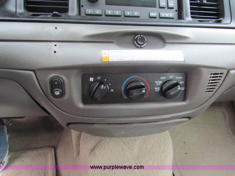 image for item AJ9482 2010 Ford Crown Victoria Police Interceptor