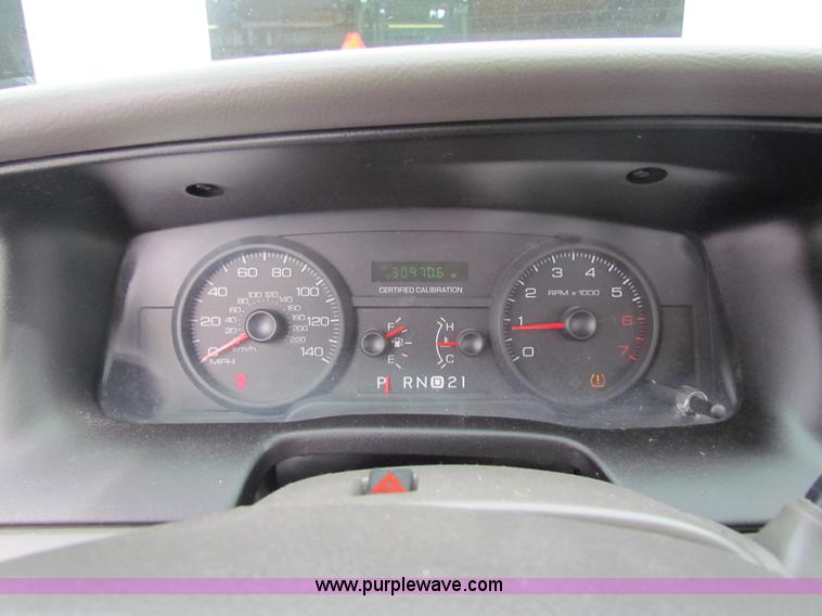 image for item AJ9482 2010 Ford Crown Victoria Police Interceptor