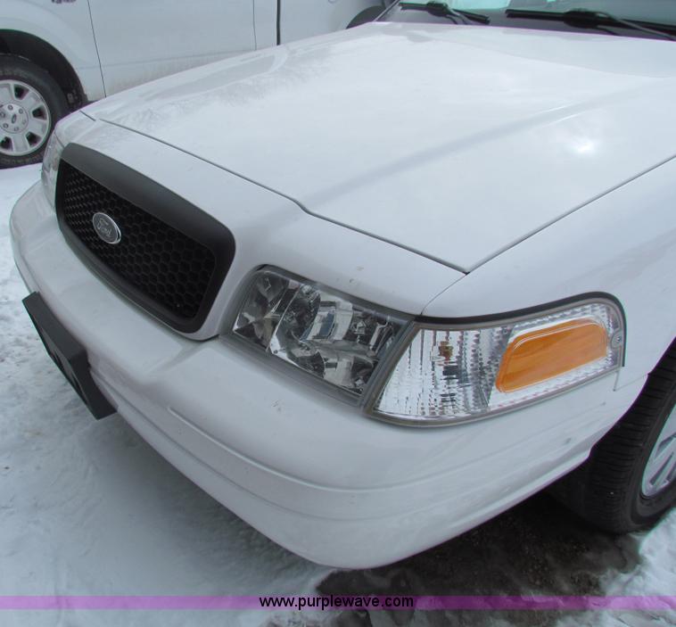 image for item AJ9482 2010 Ford Crown Victoria Police Interceptor