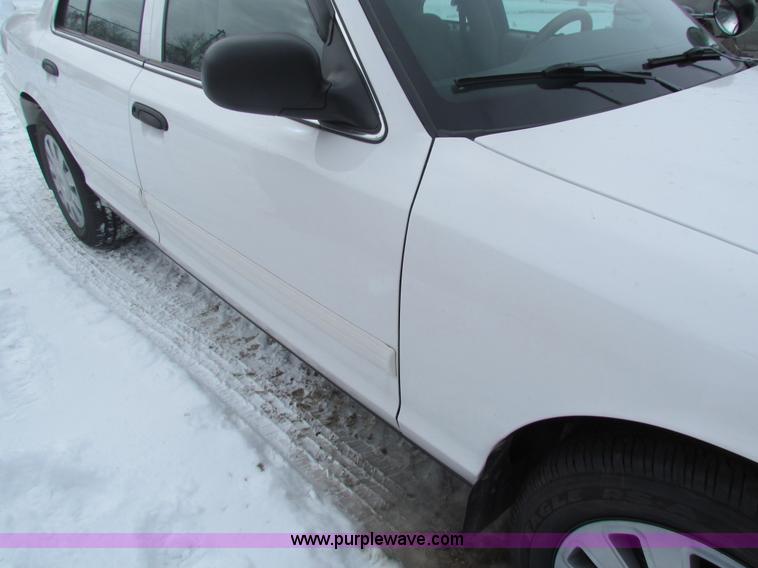 image for item AJ9482 2010 Ford Crown Victoria Police Interceptor