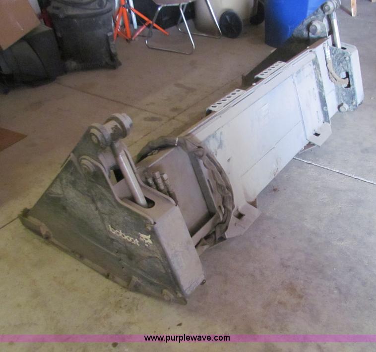 image for item AJ9485 Bobcat 74" 4-N-1 bucket