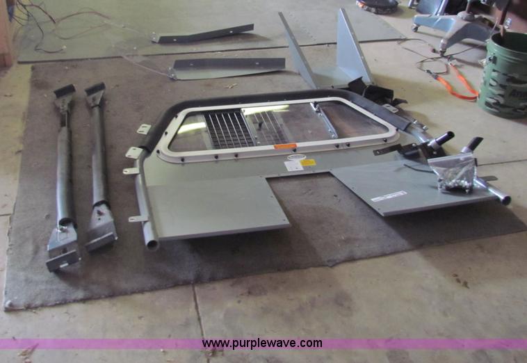 image for item AJ9486 Go Jotto car cage