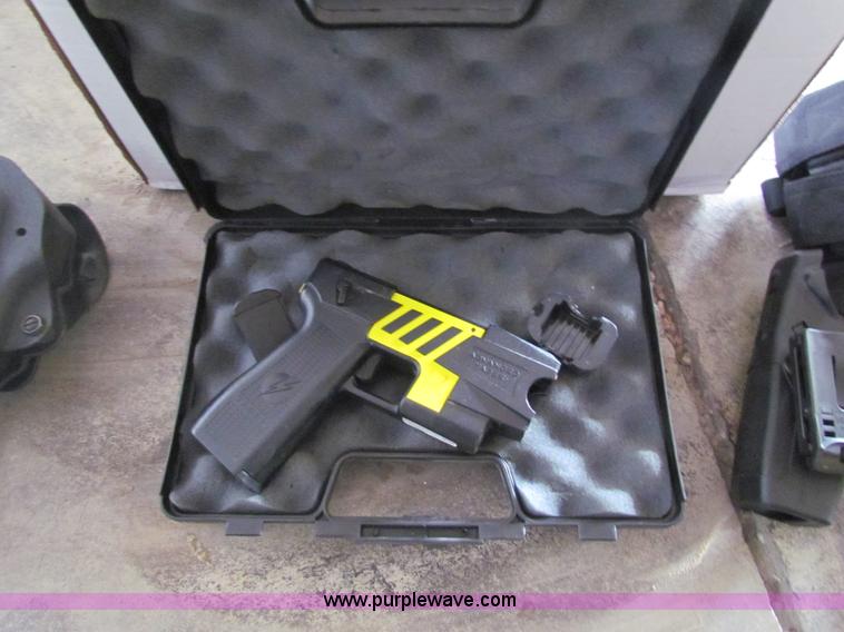 image for item AJ9487 M26 taser