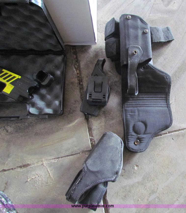 image for item AJ9487 M26 taser