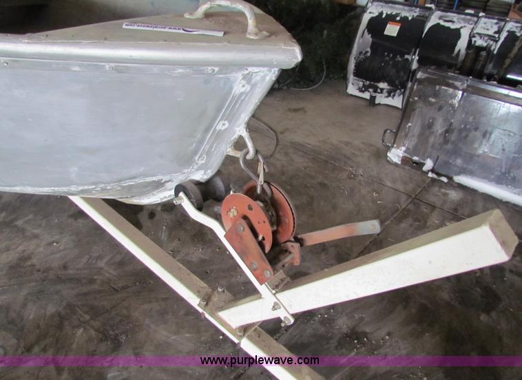 image for item AJ9491 14' aluminum boat