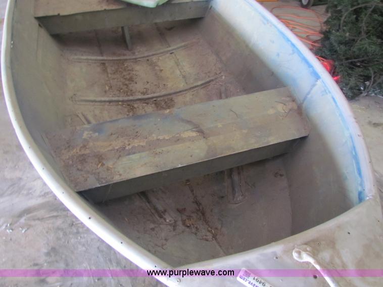 image for item AJ9491 14' aluminum boat